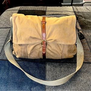Large Crossbody / Messenger / Duffle Bag pre-loved condition (please see…